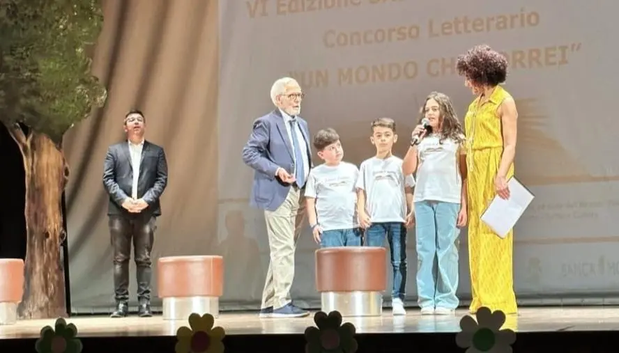 Un mondo che vorrei, premiati a Catanzaro i piccoli "poeti in erba" della Primaria