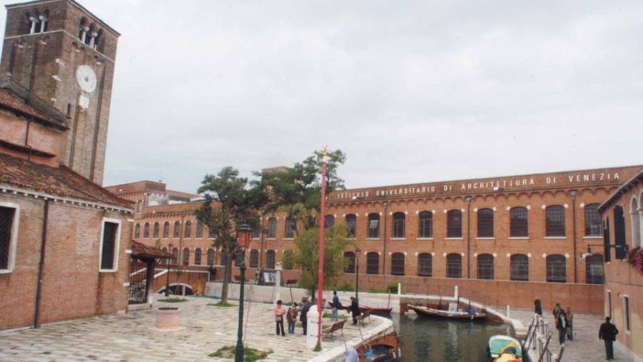 “La Calabria e Venezia”. L’impegno dell’Università Iuav per il rilancio dei borghi antichi. Seminari webiner su progetti didattici a confronto