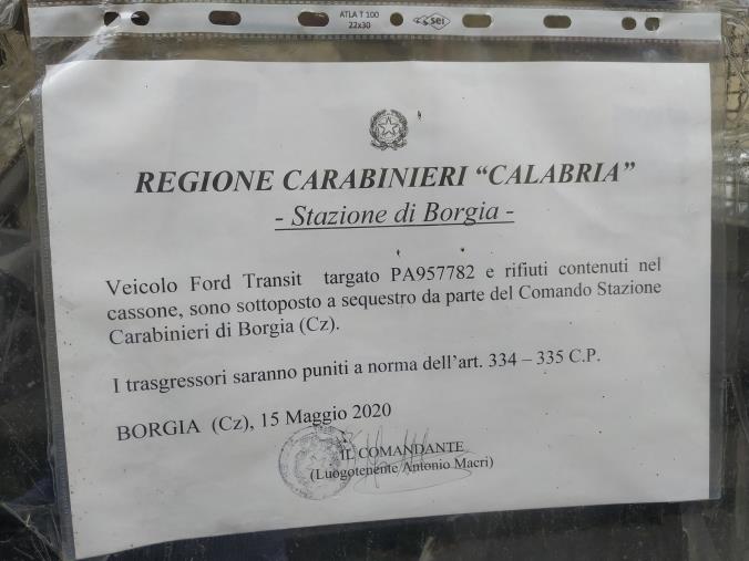 images Elio Mauro (Ponte Morandi) ringrazia i carabinieri: "Rimosso il mezzo sequestrato e "dimenticato" in via D'Amato"