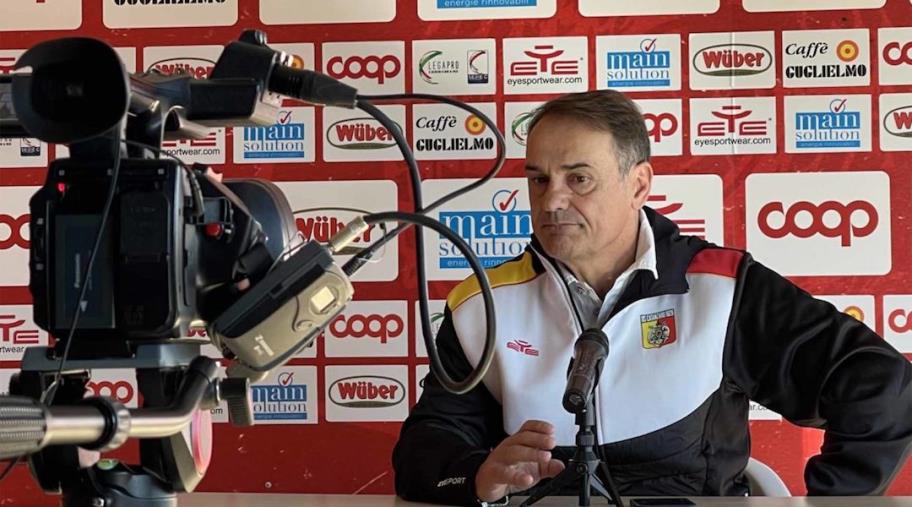 images Us Catanzaro, mister Vivarini dopo la gara di Catania: "Dedico questa vittoria a Gianni Di Marzio"