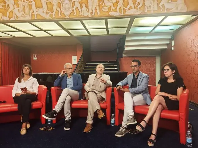 images Ama Calabria, Chiara Francini e Max Giusti tra i nomi della nuova stagione teatrale di Lamezia