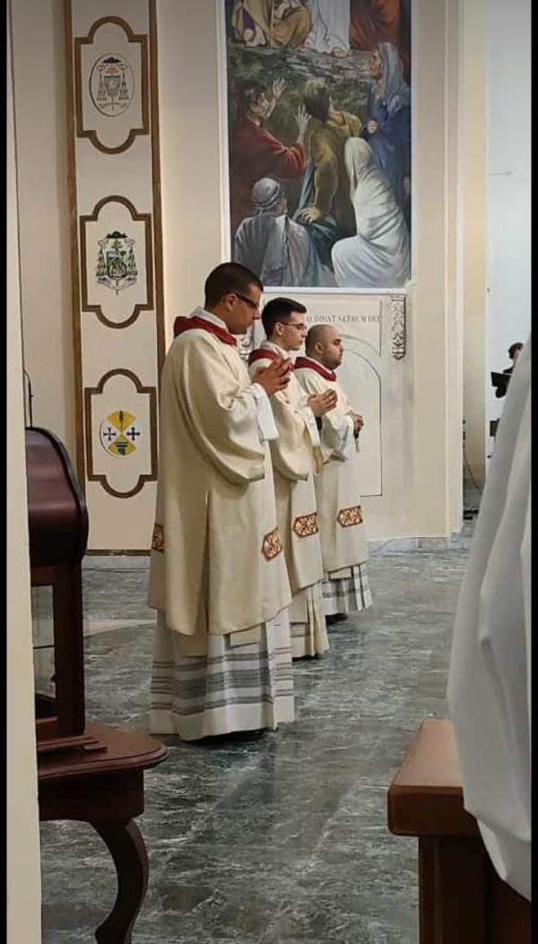 images L'Arcidiocesi di Catanzaro-Squillace da oggi ha tre nuovi diaconi: Vito, Riccardo e Vitaliano