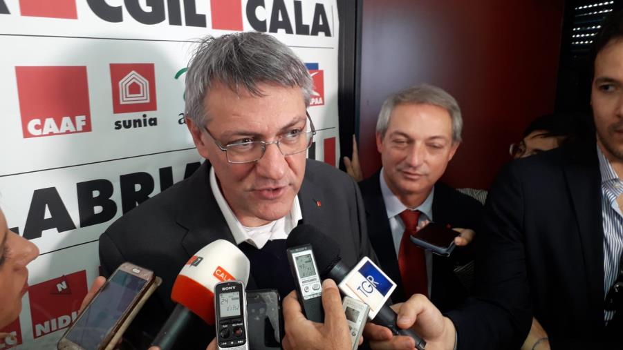 Landini alla Cgil di Catanzaro: "Combattere malavita e corruzione per far ripartire l'Italia e il Sud. Il lavoro è fondamentale" (VIDEO)