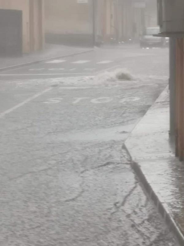 images Un fiume d'acqua "costato" 100 mila euro di lavori a viale Dante di Girifalco