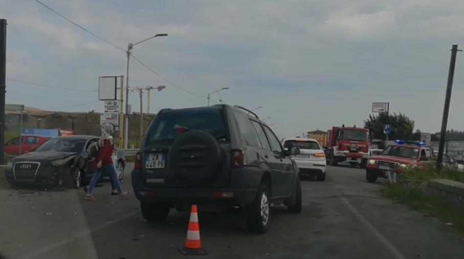 images Scontro fra due auto a Catanzaro (FOTO E VIDEO)
