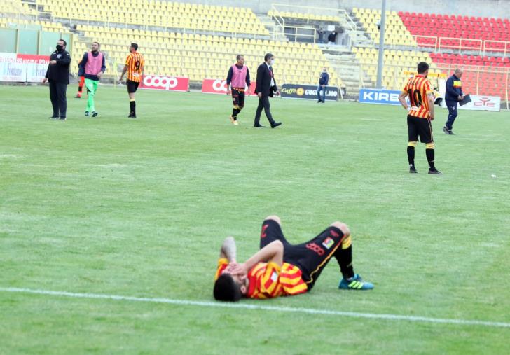 images "Restiamo vaghi" non funziona: il Catanzaro fuori di nuovo ai play off (IL RACCONTO FOTOGRAFICO DELLA PARTITA)