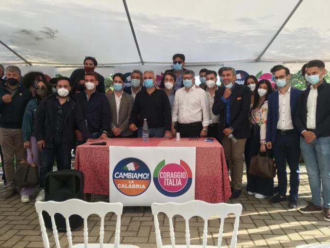 Catanzaro. Toti in Calabria, I giovani di "Cambiamo": "Pronti a restituire un buon governo alla nostra regione"