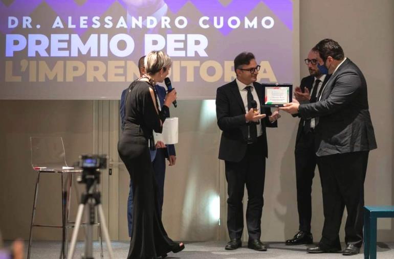 images L'inventore e food project manager calabrese Alessandro Cuomo vince il “Premio all’Imprenditoria” nazionale di Fenimprese