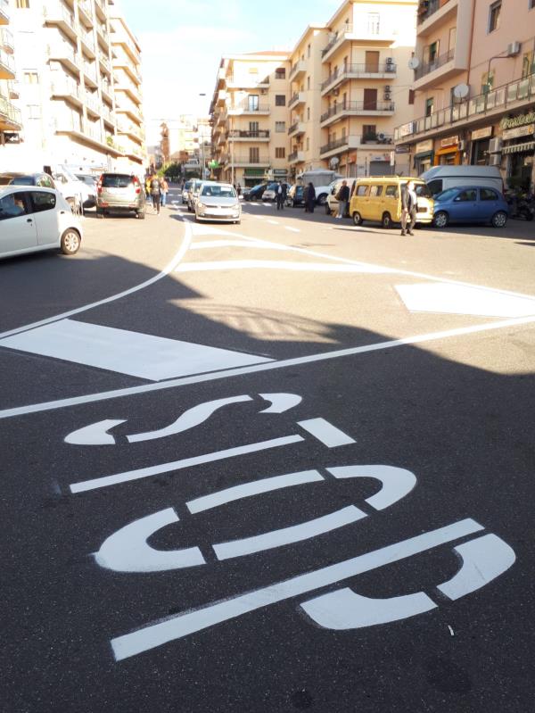 images Catanzaro. Nuova segnaletica orizzontale su Viale Pio X, il consigliere Critelli: "Zona più sicura" (FOTO) 