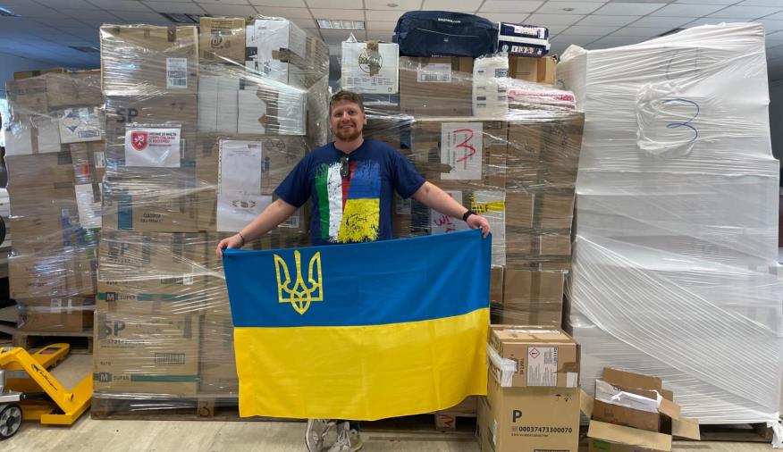 images Emergenza Ucraina, il Tir carico di solidarietà è in viaggio verso i territori bombardati: il grazie di Alessandro
