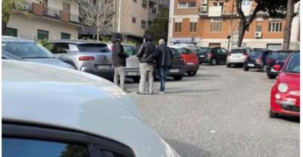 images Parcheggiatori abusivi, "Fare per Catanzaro": "Chiediamo un intervento urgente delle autorità competenti"