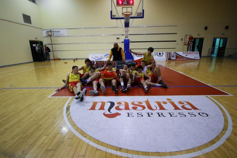 images Basket, la Mastria Espresso under 19 conquista il titolo di campione regionale e vola all’interzona