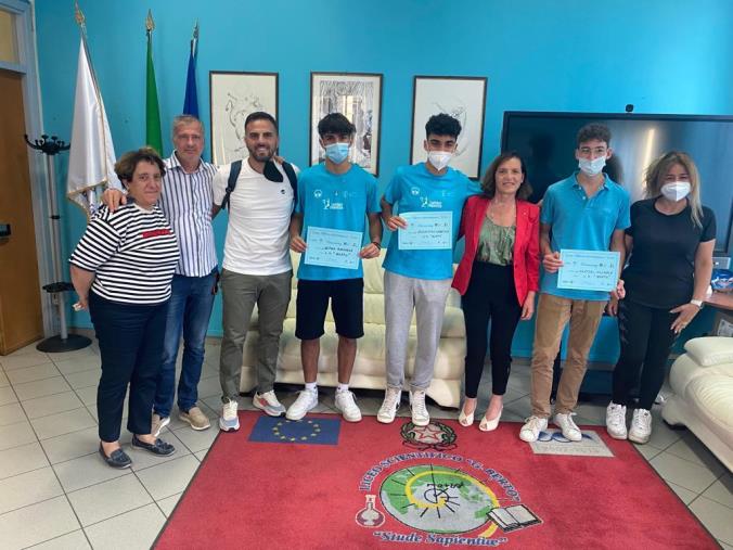 images Tre studenti del Liceo "Berto" di Vibo Valentia alle finali nazionali di Orienteering