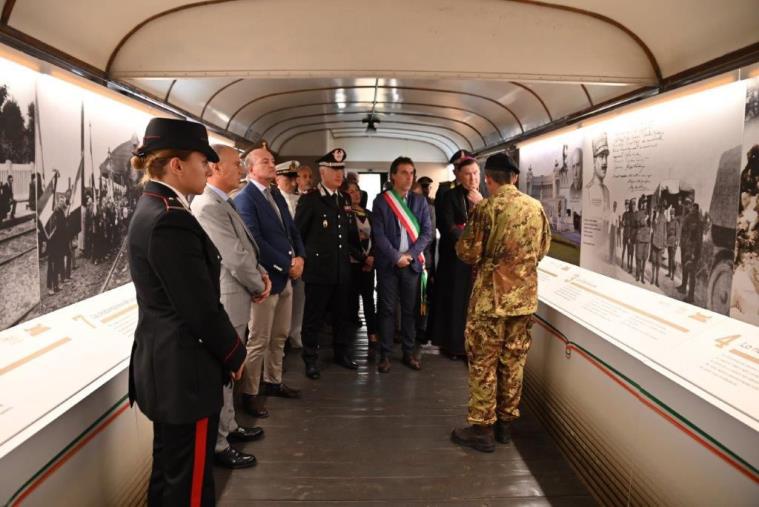 images Arrivato a Catanzaro il Treno della Memoria che trasportò la salma del Milite Ignoto (FOTO)