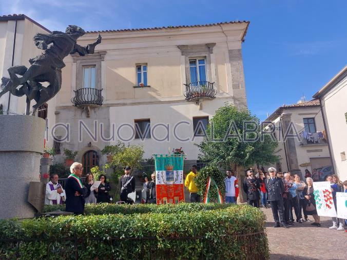 images Partecipata a Squillace la Festa dell'Unità Nazionale e delle Forze Armate (VIDEO e FOTO)