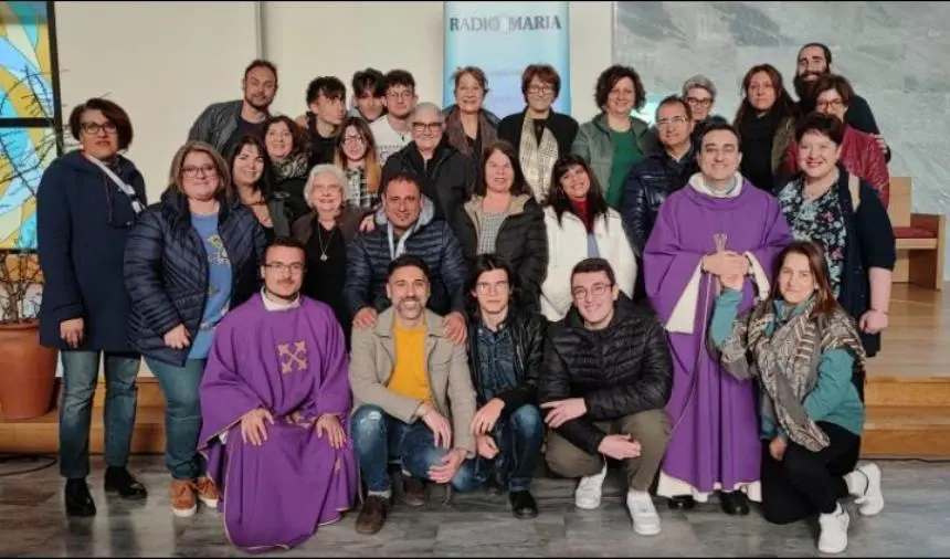 images Roccelletta di Borgia, Radio Maria alla Parrocchia "Santa Maria della Roccella"