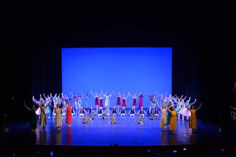 images “Compagnia Studio Danza” celebra l’anno accademico 2022-2023 con lo spettacolo “Danzare per riscrivere il mondo”
