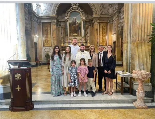 images Il parroco di Varapodio ha celebrato in Vaticano il battesimo di un calciatore australiano 