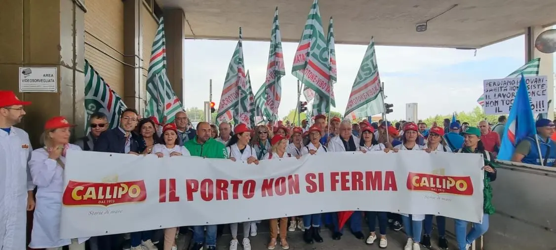 images Manifestazione al Porto di Gioia Tauro contro direttiva UE, massiccia partecipazione della Fai Cisl Magna Graecia 