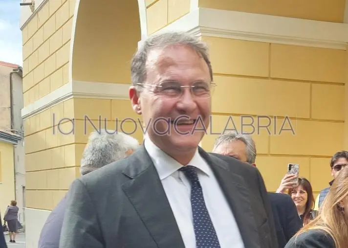 Il viceministro degli Esteri Cirielli in Calabria: "Il governo sostiene il rilancio regionale"