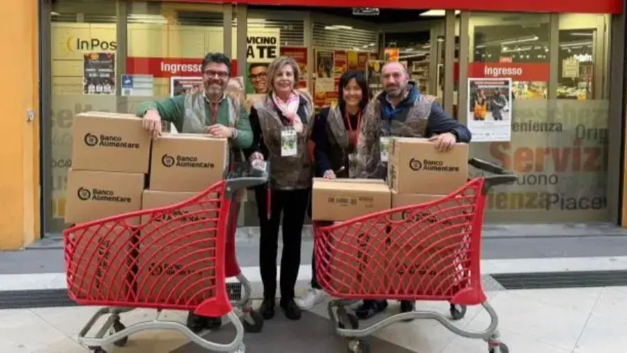 Conclusa la colletta alimentare del Lions Club Catanzaro Host: 800 kg i beni raccolti 