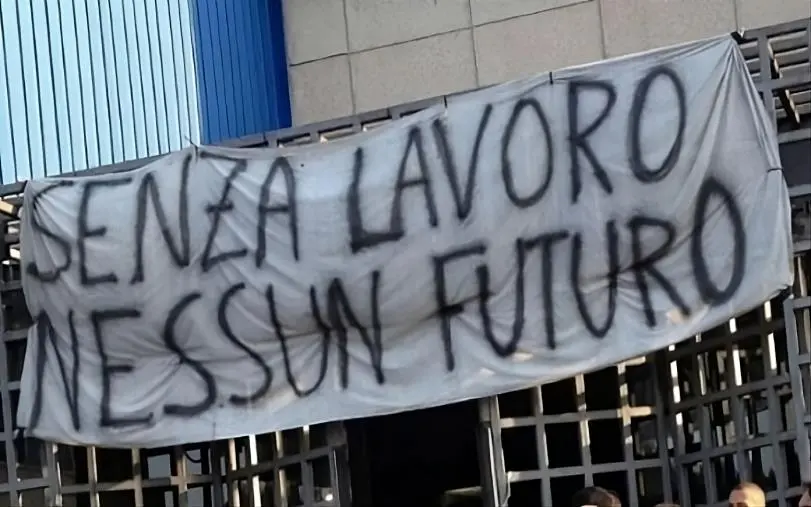 Tirocinanti, nessuna notizia per i vincitori di concorso Mim per "1956 posti Cultura, Giustizia e Istruzione"