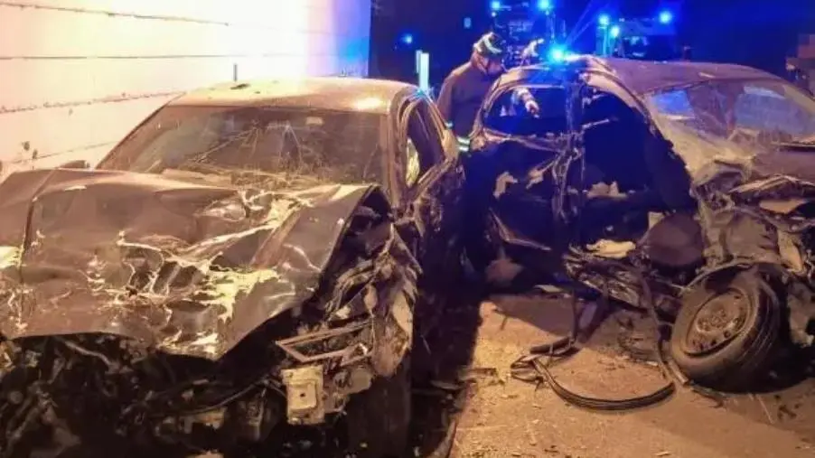 Incidente mortale a Piterà di Catanzaro, 7 giovani coinvolti: deceduto un 15enne