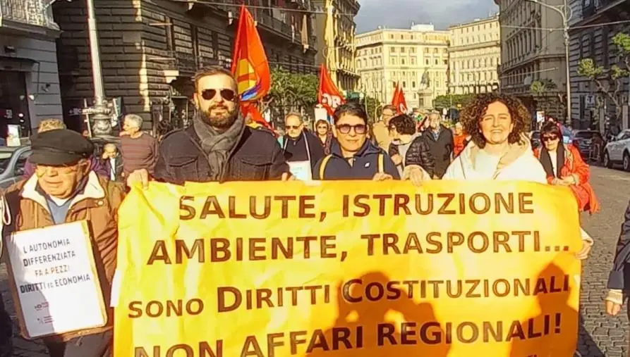 images Una rappresentanza dell’Amministrazione comunale di Catanzaro alla manifestazione contro l’Autonomia differenziata a Napoli