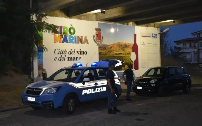 Controlli della Polizia tra Cirò Marina e Crotone: una misura cautelare 