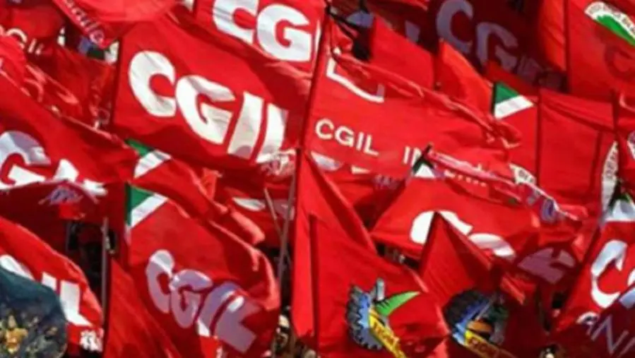 Lavoratori sfruttati nel Catanzarese, Cgil: “Avevamo già denunciato, ora verso la costituzione di parte civile”