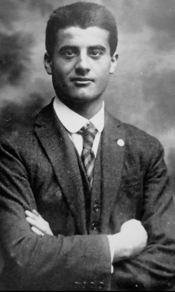 Catanzaro, nella chiesa del Rosario l'omaggio a Pier Giorgio Frassati nel giorno della sua canonizzazione