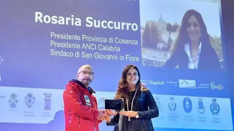 Cotronei, a Rosaria Succurro il Premio Sila 90: "Creare un sistema turistico unico”