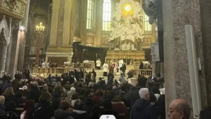 Catanzaro, 50 fedeli in visita a Napoli a mons Battaglia 