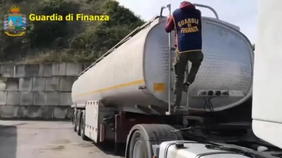 Petrolmafia, parte il processo d'Appello sul business del petrolio in odor di 'ndrangheta (NOMI)