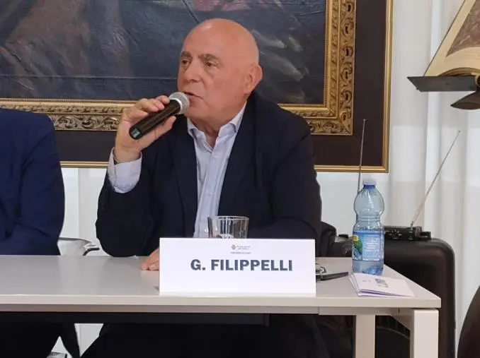 Il medico calabrese Filippelli nel Direttivo Nazionale dei Primari Oncologia Medica Ospedaliera