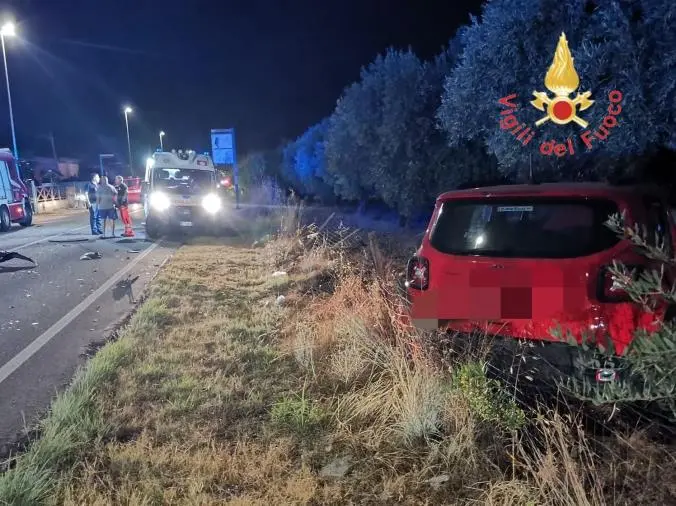Lamezia Terme, incidente fra due auto: feriti trasportati in ospedale 