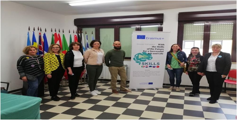 images Erasmus, l’Ipsia "Ferraris" di Catanzaro ospita docenti e alunni provenienti da Estonia, Croazia, Turchia e Slovenia