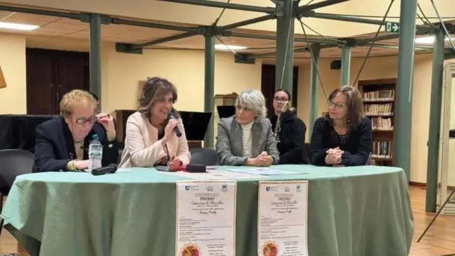 Cosenza, conferito a Franca Melfi il Premio Costanza d’Altavilla 2024
