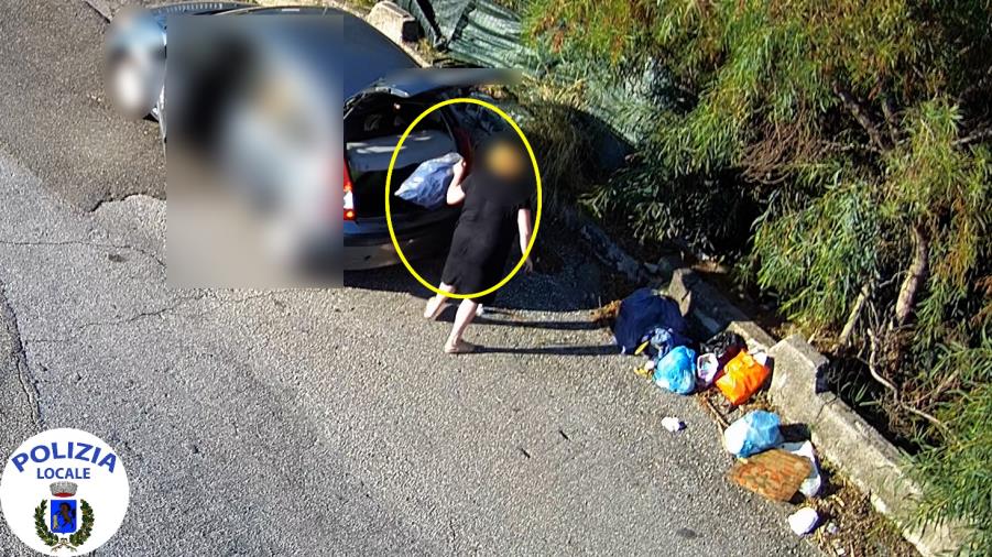 Falerna. Decine di incivili beccati dalle telecamere a gettare rifiuti: raffica di multe