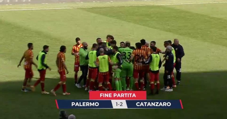 images Palermo vs Catanzaro: 1-2 finale. Le Aquile sbancano il "Barbera" e sfatano il tabù