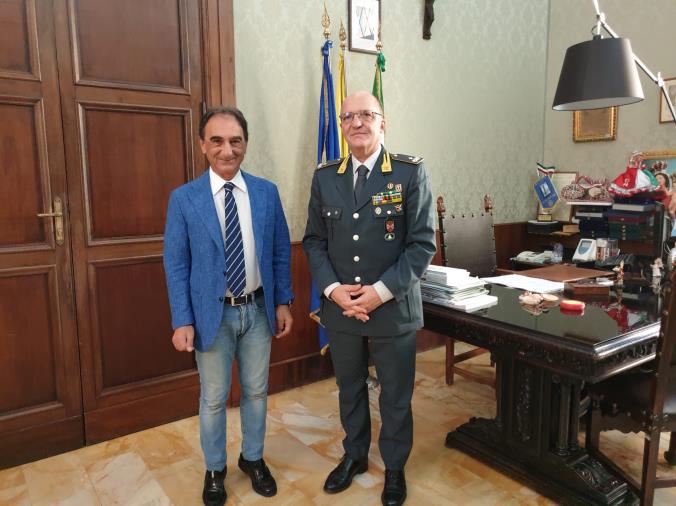 images Abramo ha ricevuto il nuovo comandante regionale della Guardia di Finanza Guido Maria Geremia