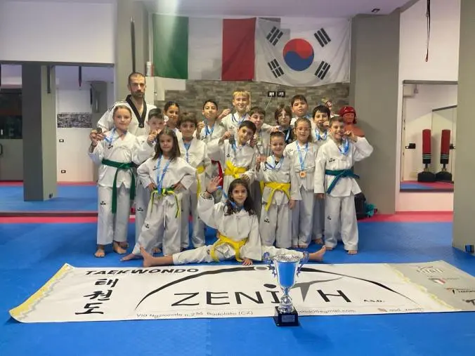 Taekwondo: la Zenith di Badolato brilla al Campionato Regionale di combattimento