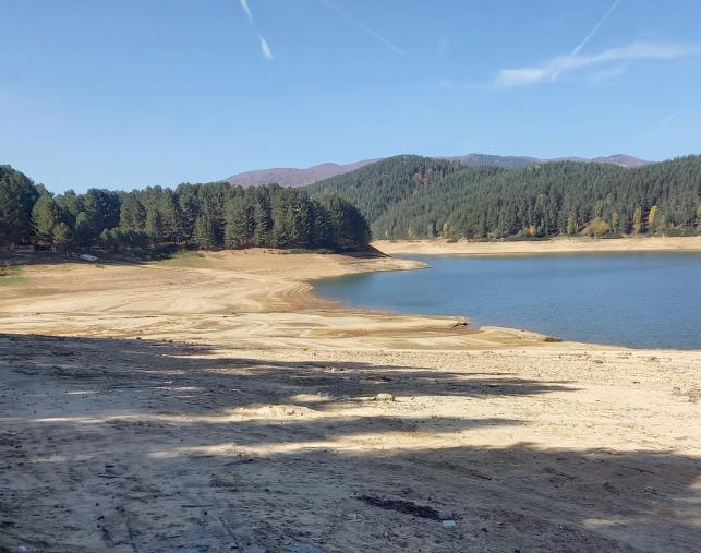 images Si svuotano i laghi Silani, Torchia: "A2A sempre più padrona e la Regione è ignara di tutto"