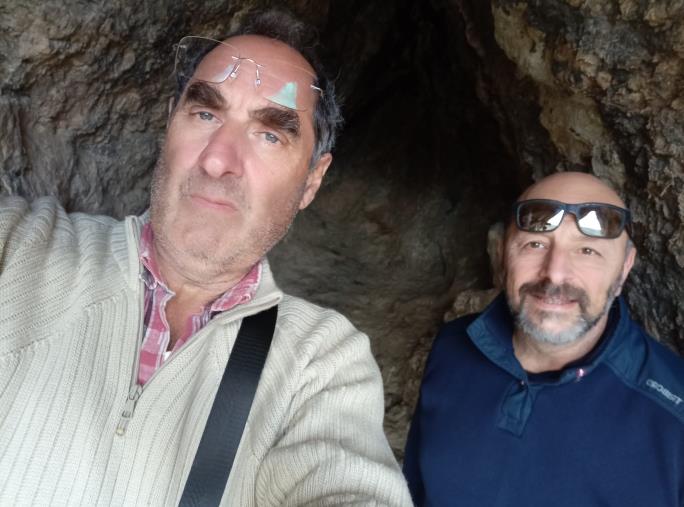 images Cropani, il regista Eugenio Attanasio in visita alle Grotte del Beato Paolo d’Ambrosio
