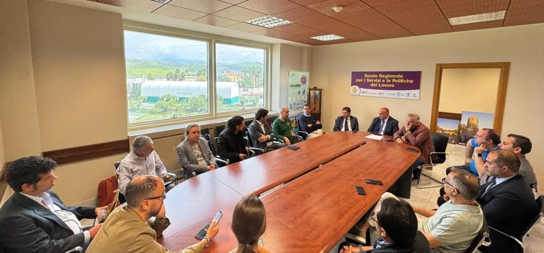 images Al via il monitoraggio costiero con la sonda SAR: focus sul Golfo di Lamezia