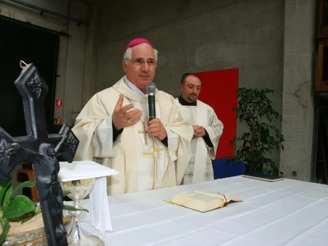 images Lamezia Terme dice addio a Monsignor Luigi Antonio Cantafora