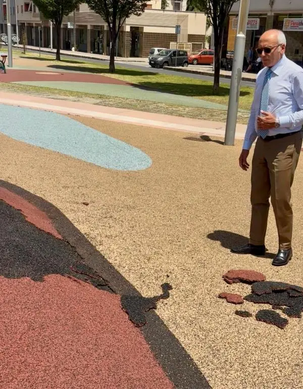 Nuovo atto vandalico al Parco del Benessere, il sindaco Franz Caruso ha presentato una denuncia