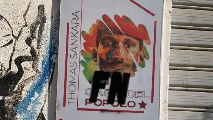 Catanzaro, imbrattata con il logo di Forza Nuova la Casa del Popolo Thomas Sankara