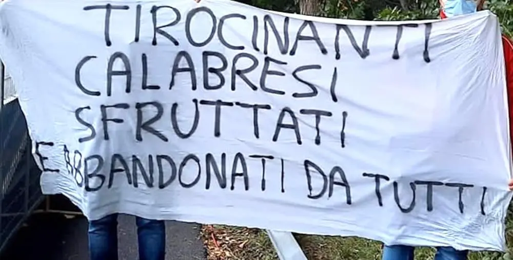 images Tirocinanti Tis Calabria e Dipendenti Ministeriali Ex Tirocinanti Calabria, vertenza ancora da definire 