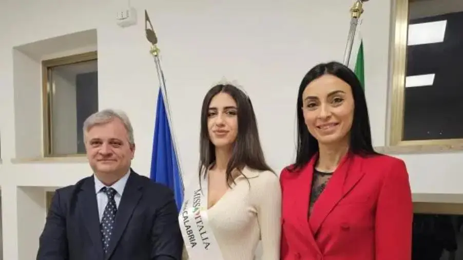 images Grande festa a Montepaone per celebrare Claudia Celi, Miss Calabria 2024